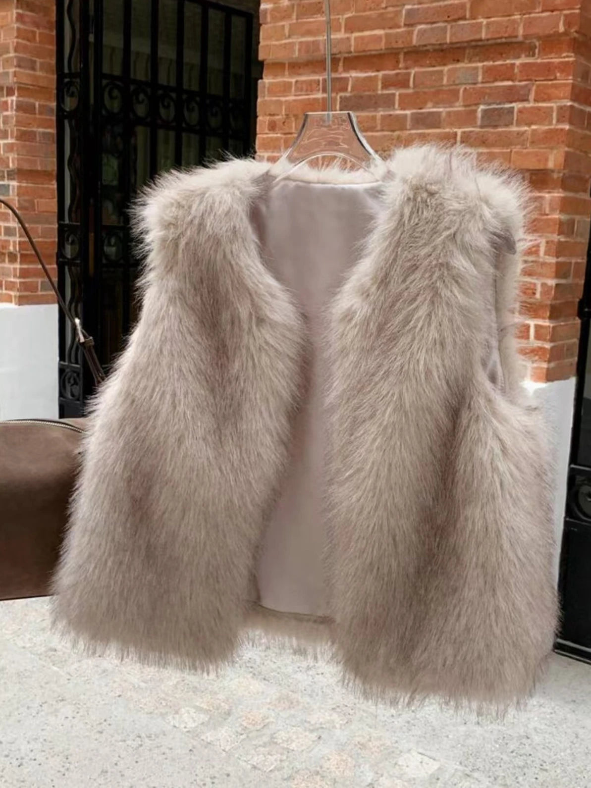 Faux fur women's autumn/winter fashion open puffy vest jacket